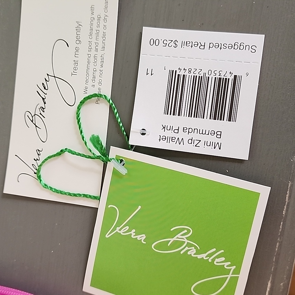 Vera Bradley Bermuda zip wallet - Picture 9 of 9
